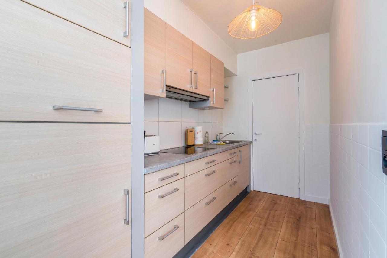 Ruim En Warm Appartement In De Winkelstraat Van Oostende Dış mekan fotoğraf