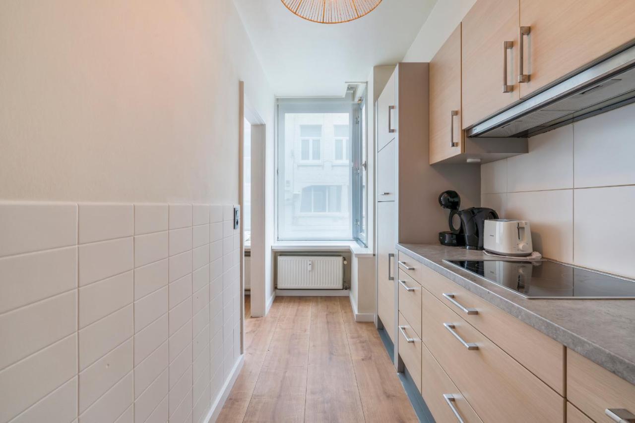 Ruim En Warm Appartement In De Winkelstraat Van Oostende Dış mekan fotoğraf