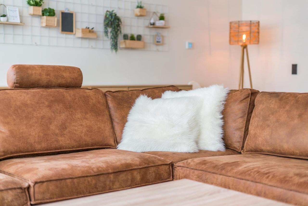 Ruim En Warm Appartement In De Winkelstraat Van Oostende Dış mekan fotoğraf